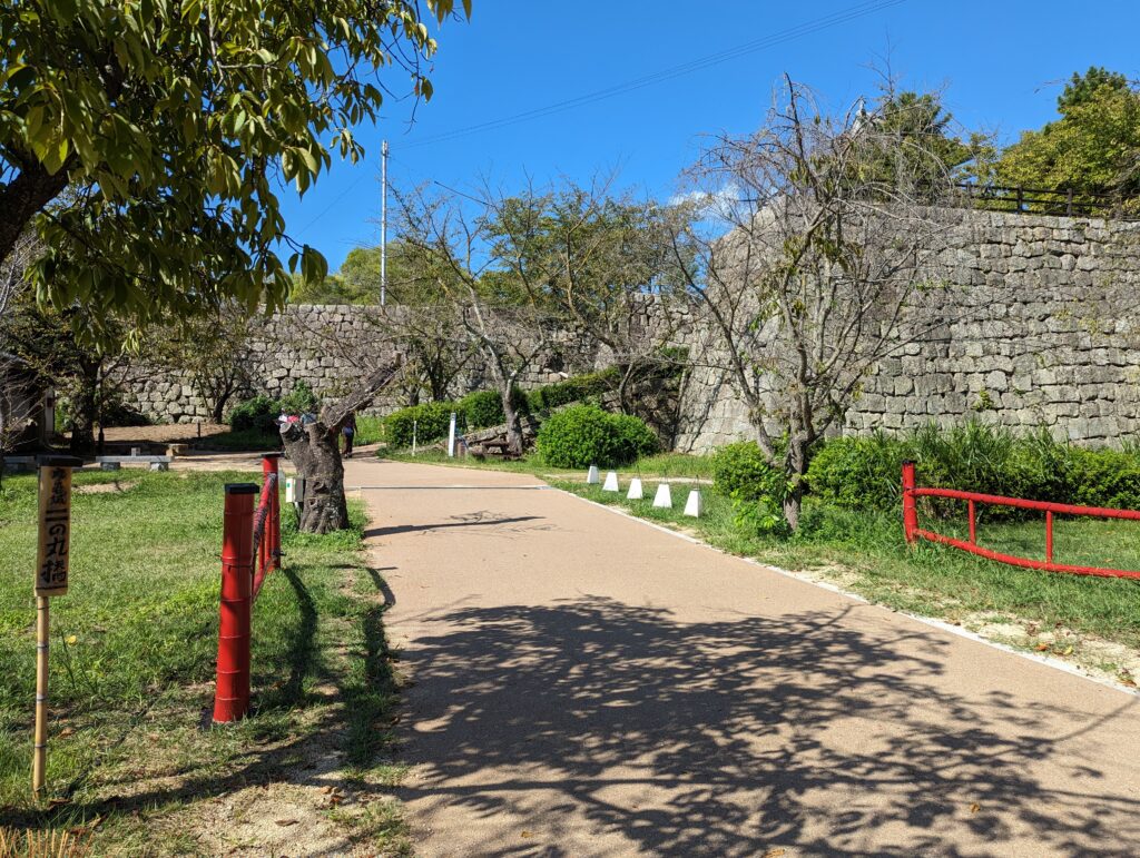 丸亀城二の丸 桜 場所