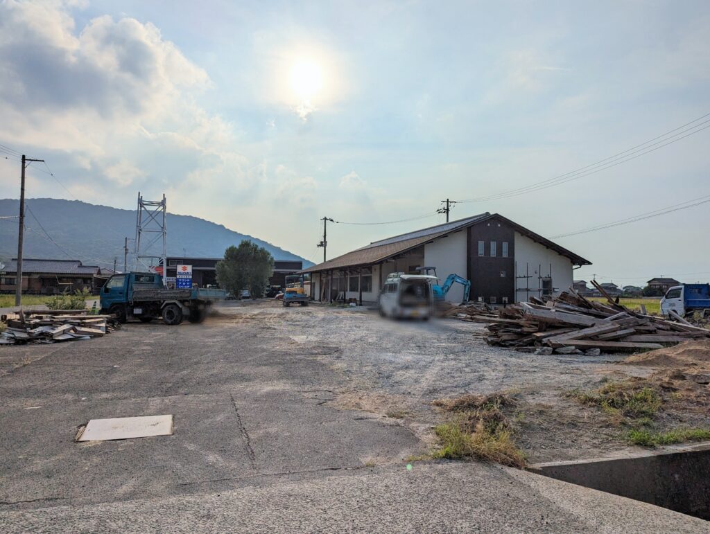 坂出市西庄町 本気海鮮 ほんまる