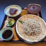 丸亀市綾歌町 和カフェ織部 ざる蕎麦とミニうな丼