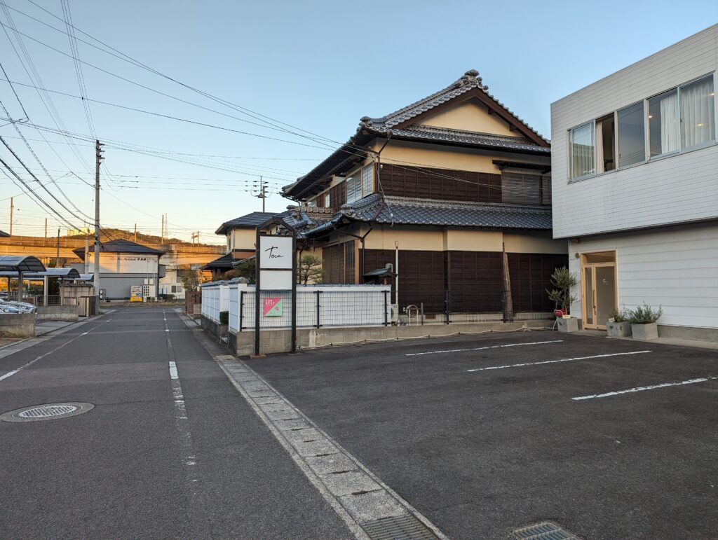 宇多津町 toca…(トカ) 場所・駐車場