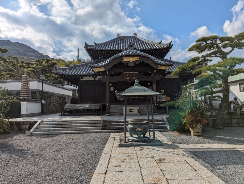 宇多津町 郷照寺