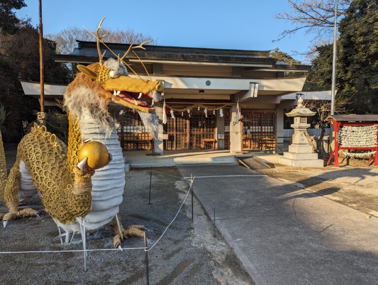 まんのう町の「大宮神社」に大迫力の龍が舞い降りてるみたい