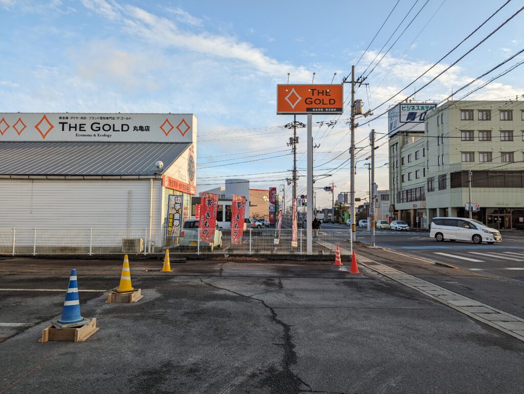 丸亀市土器町 トランクルーム スペース・＋1 土器店 駐車場