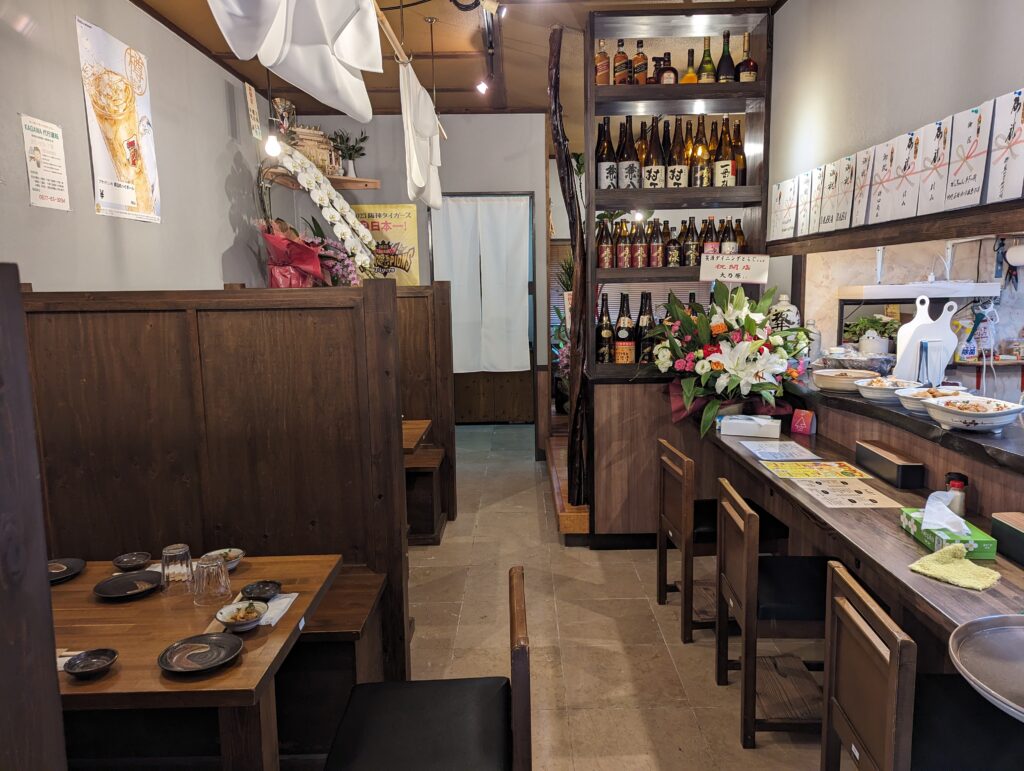 丸亀市川西町 笑酒ダイニング とらじ 店内