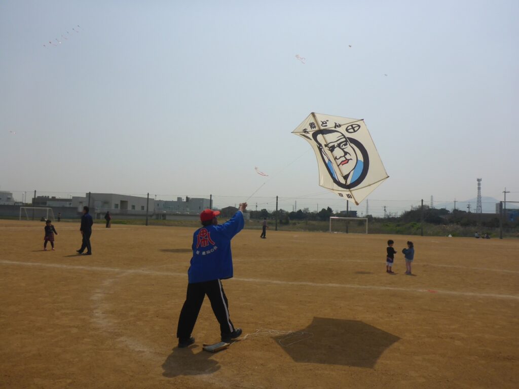 多度津町 たどつさくらまつり たどつ全国凧あげ大会