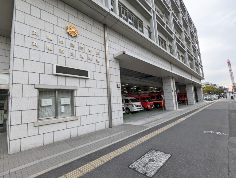 丸亀には〇台しかない!?知っておきたい救急車のリアルと、いざという時の「#7119」