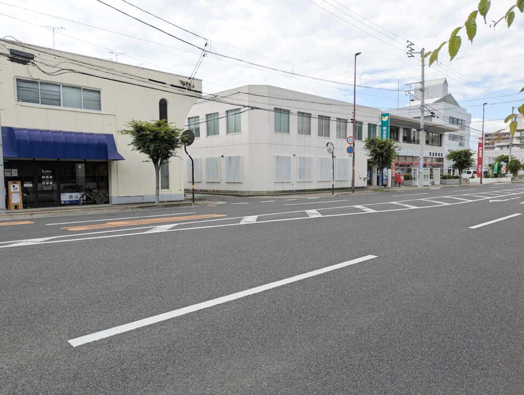 坂出市京町 株式会社レッツ 場所