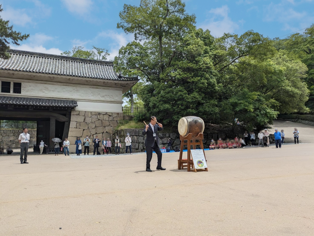 丸亀城 丸亀歳時記時太鼓打ち鳴らし式