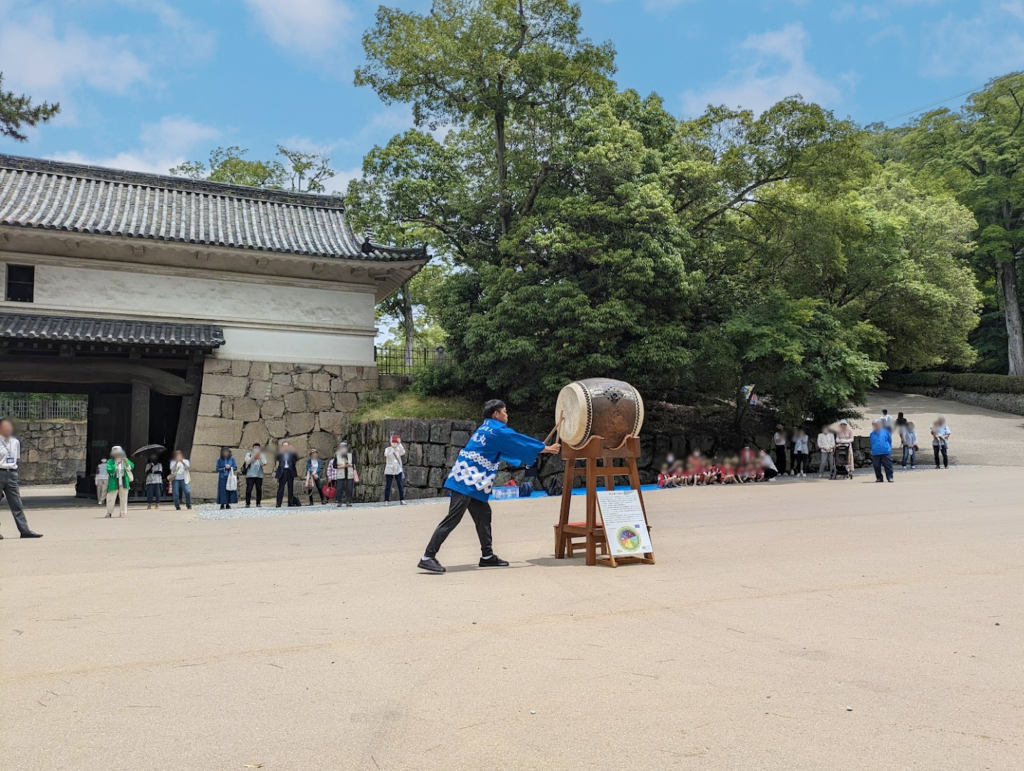 丸亀城 丸亀歳時記時太鼓打ち鳴らし式