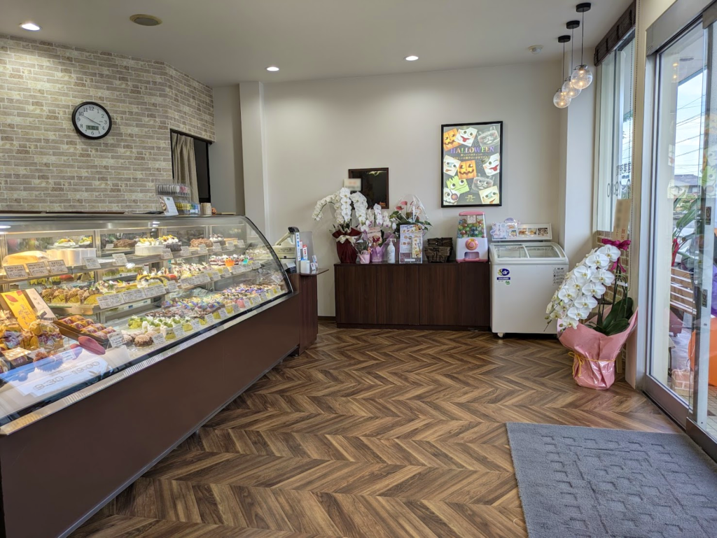 丸亀市土器町 エリート洋菓子店 店内