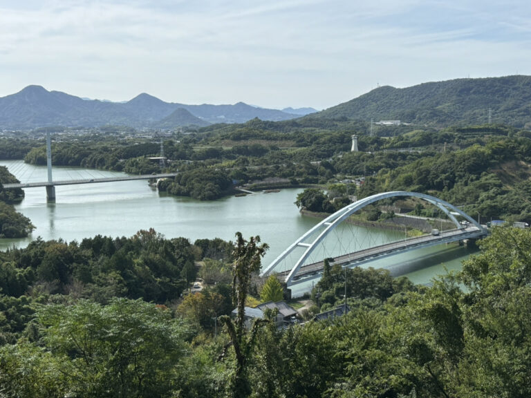 坂出市の「府中湖カヌー競技場」でカヌー体験会が秋まで開催されるみたい！ワンコイン500円で道具も全部コミコミ♪