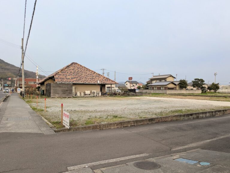 久しぶりに通ったら何もない更地に!?この場所何があったっけ？