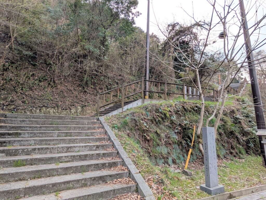 坂出市 青海神社・西行法師の道の桜