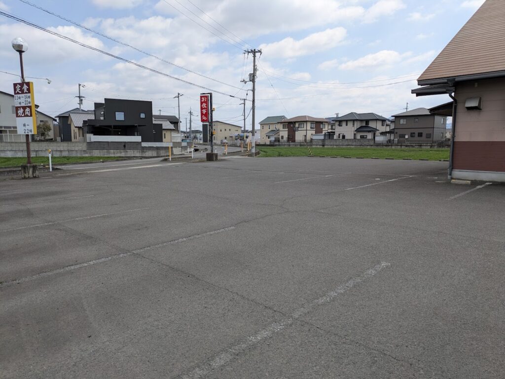 丸亀市飯山町 お食事処 大元 駐車場