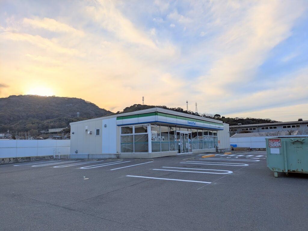 宇多津町 ファミリーマート 宇多津町長縄手店