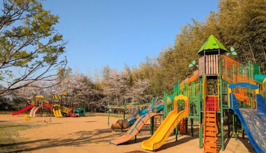 まだ入れないけど「いこいの郷公園」の新しい遊具がもうすぐ完成するみたい！