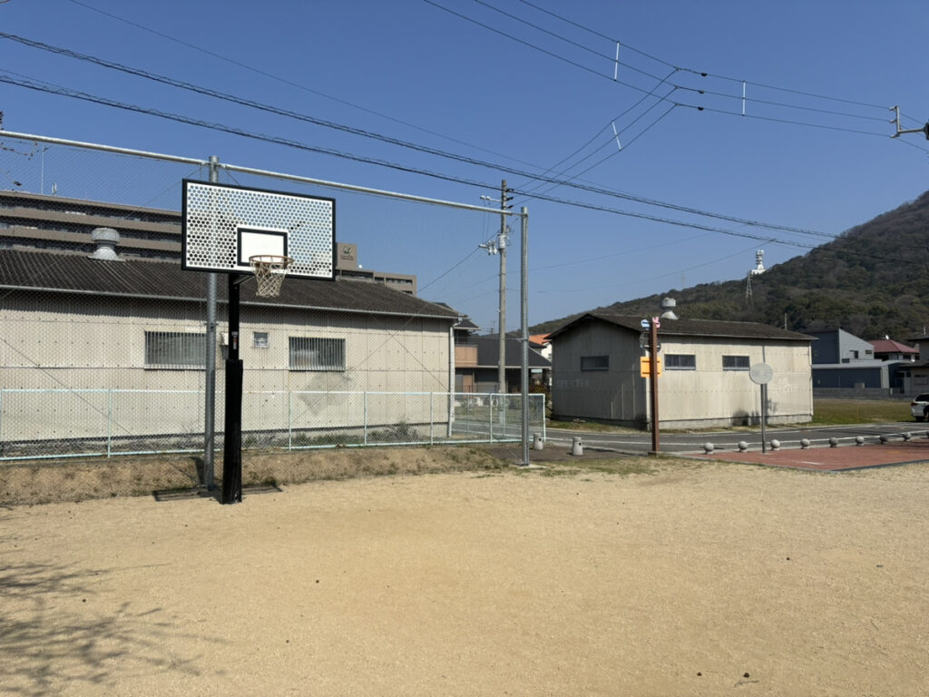 綾歌郡宇多津町 六番丁ビオトープ公園 バスケットゴール