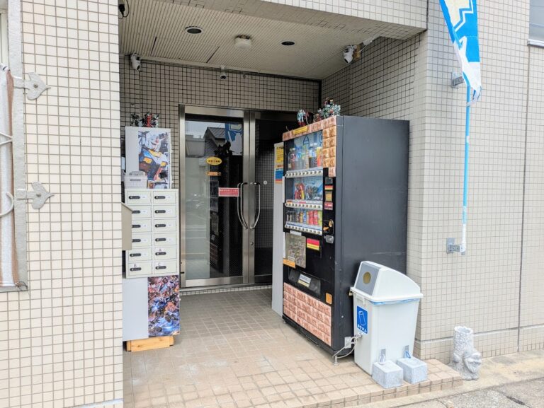 坂出に突如現れた！ガンプラ無人販売所に行ってみたら夢が詰まってた