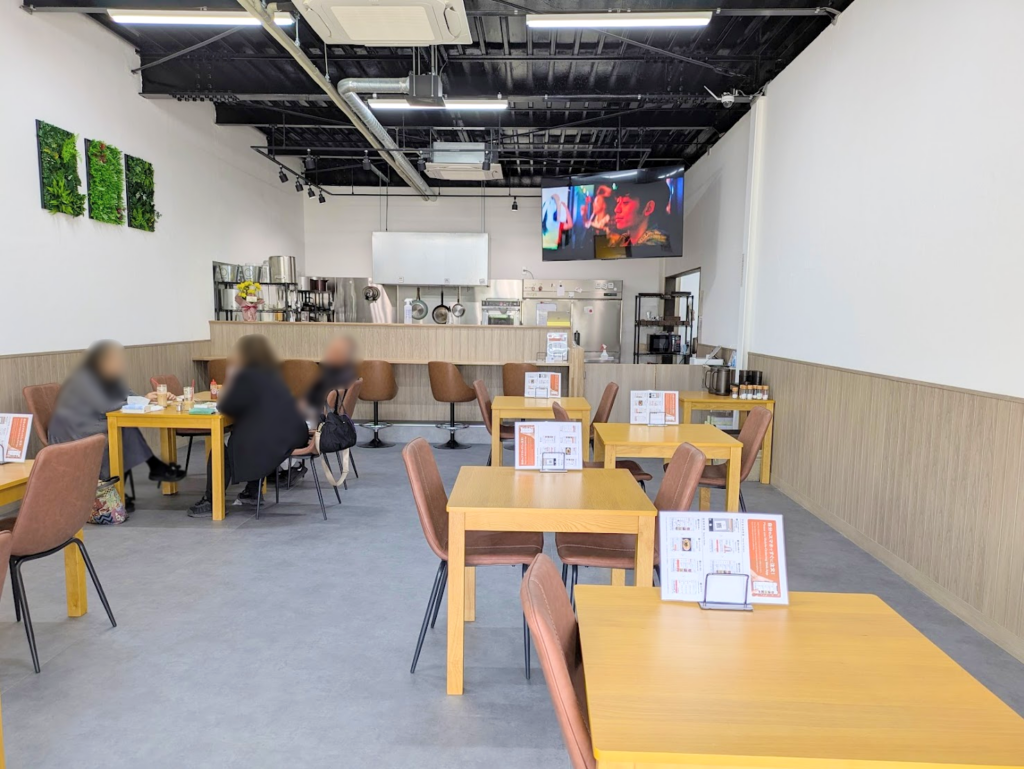 丸亀市土器町 Ring Ring 店内