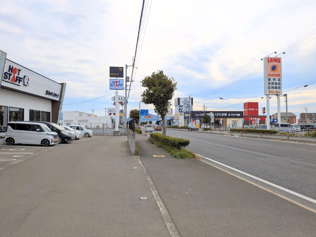 丸亀市田村町 ホットスタッフ丸亀 場所・駐車場