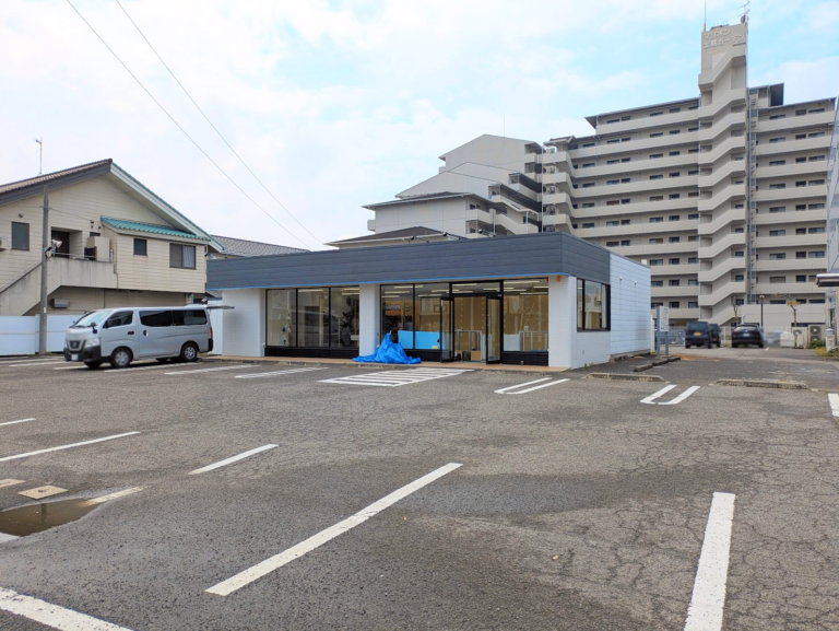 丸亀市土器町の「WAVE BIKES丸亀店」跡地で内装工事が始まってる！次は何ができるん？