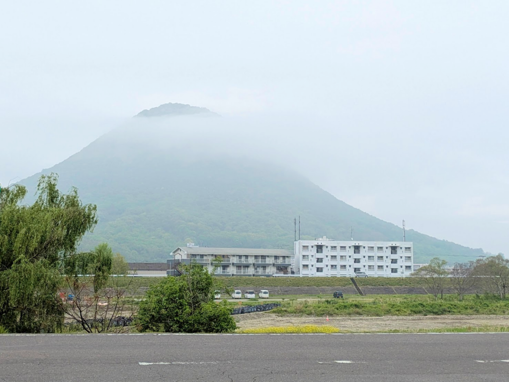 丸亀市飯野町 讃岐富士