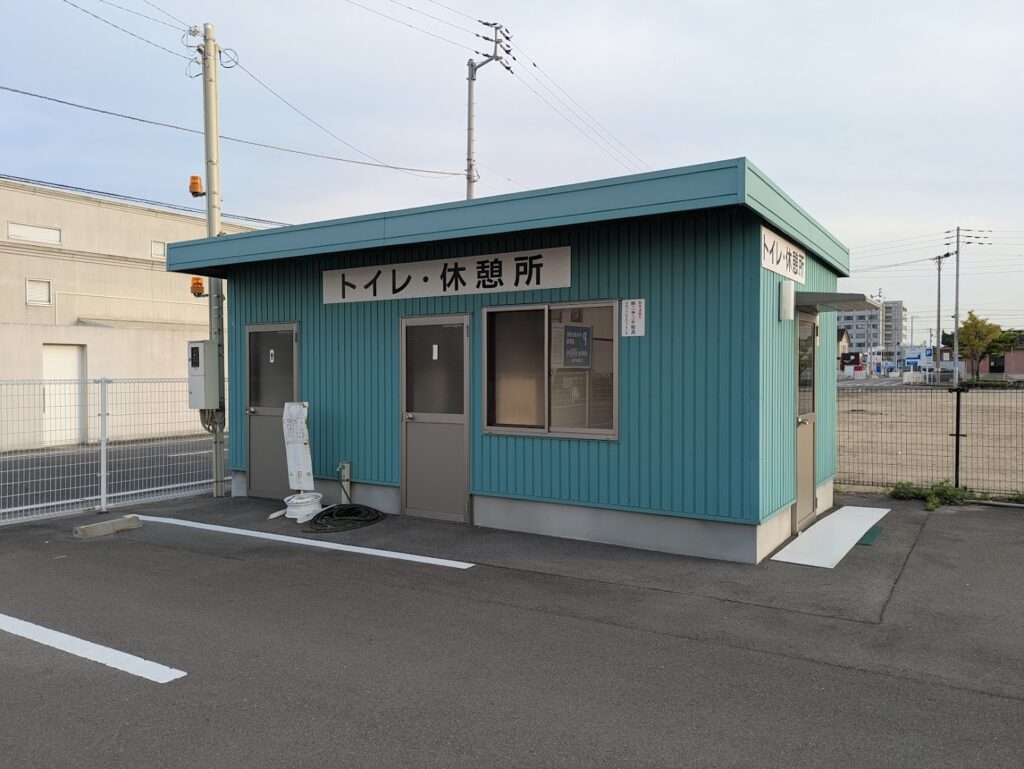 宇多津町 四国水族館駐車場