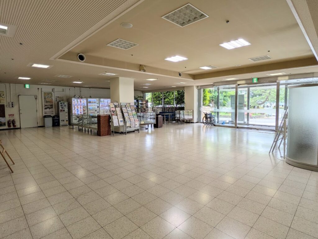 丸亀市大手町 丸亀市生涯学習センター