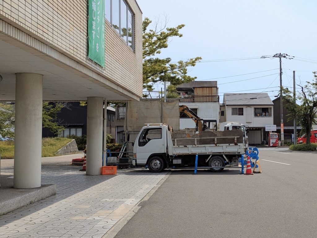 宇多津町役場 百十四銀行ATM