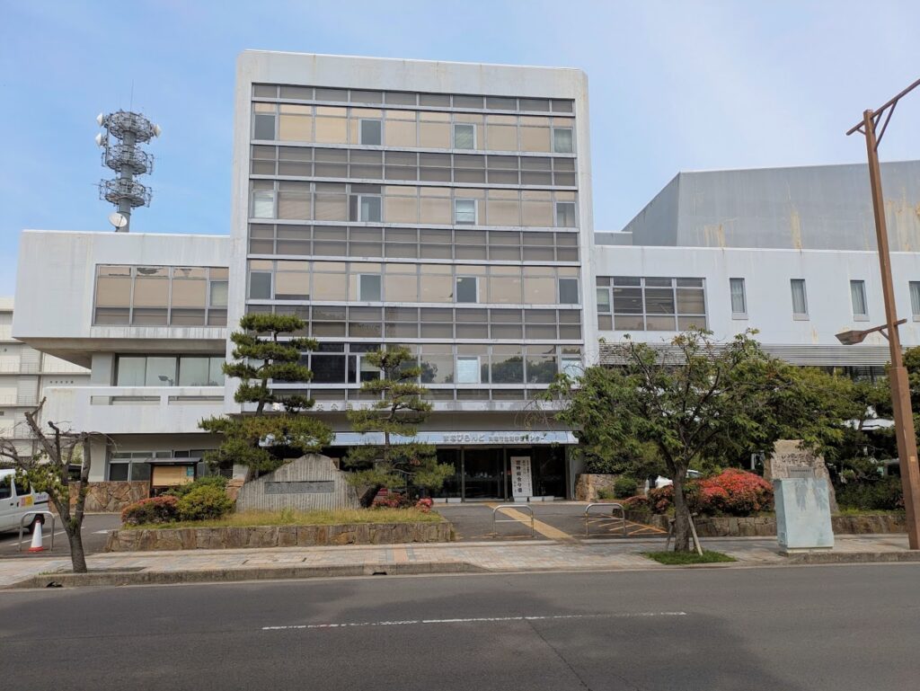 丸亀市大手町 丸亀市生涯学習センター