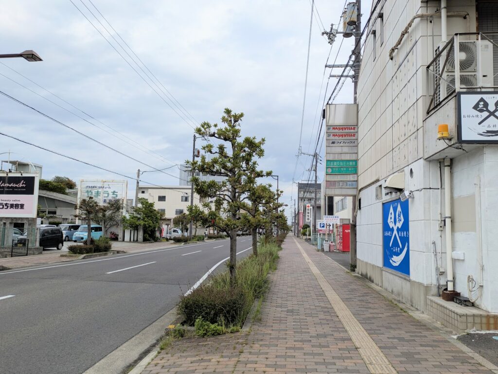 善通寺市文京町 三都(SANTO)場所