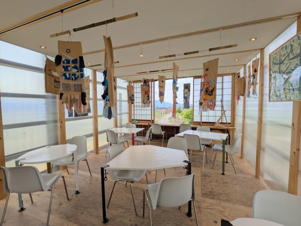 まんのう町 SUNNYSIDE FIELDS FIELDS eat+ 店内の様子