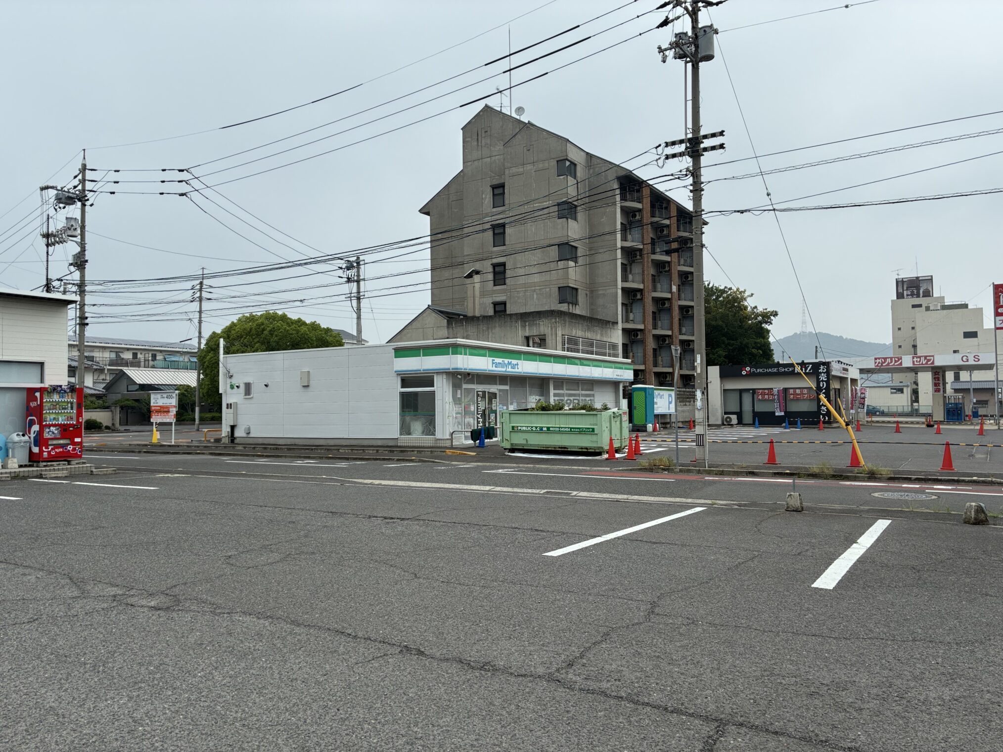 宇多津町 ファミリーマート宇多津浜八番丁店
