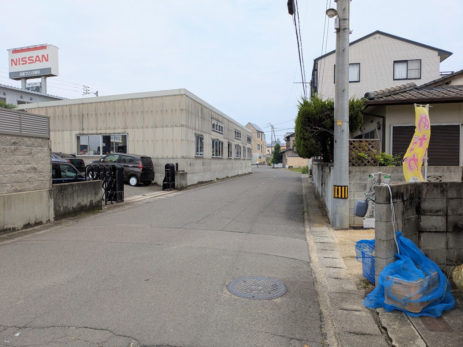 丸亀市土器町 野菜・果物の無人販売所