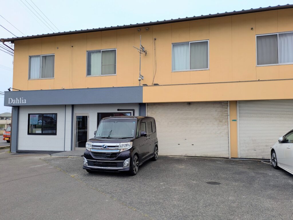 丸亀市天満町 Dahlia(ダリア) 駐車場