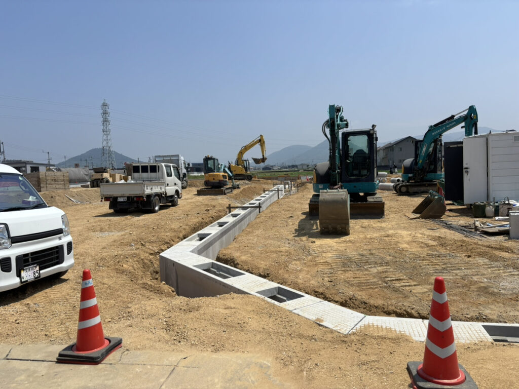 丸亀市飯野町 巨大造成地