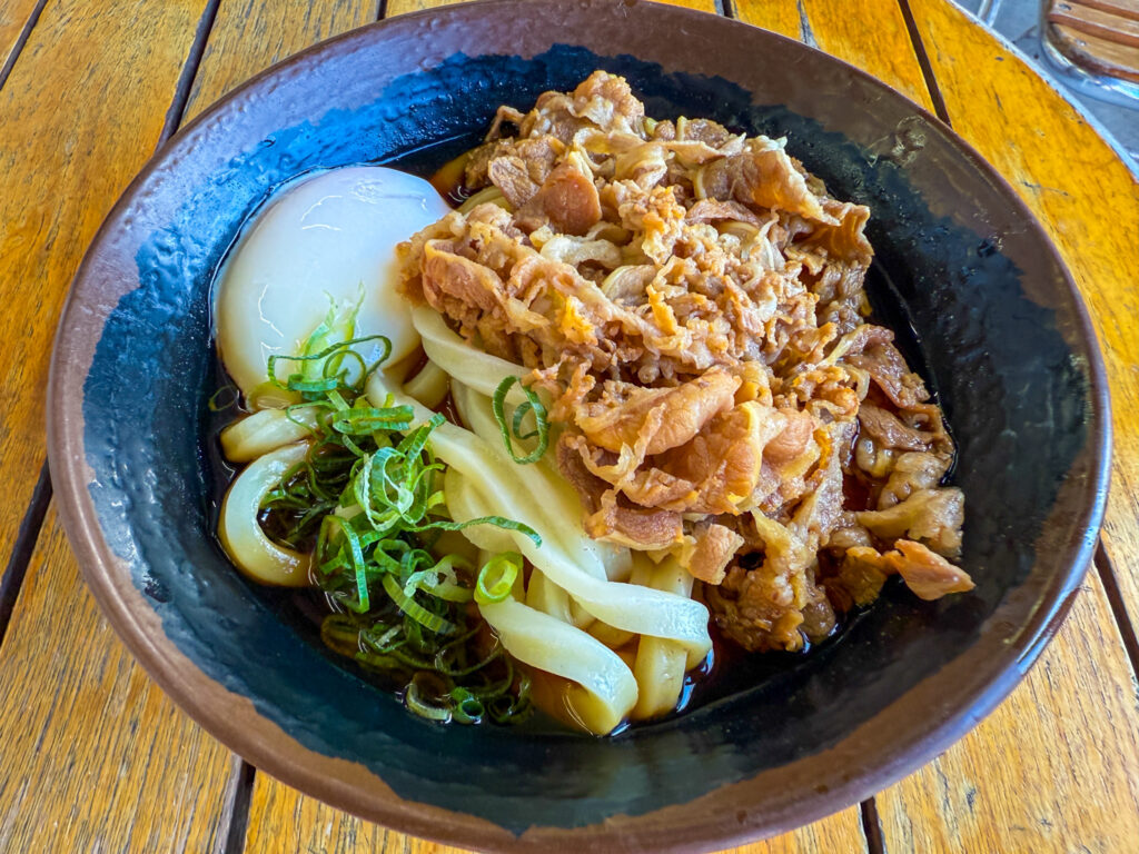 坂出市京町 いきいきうどん坂出店 温玉肉ぶっかけ 小