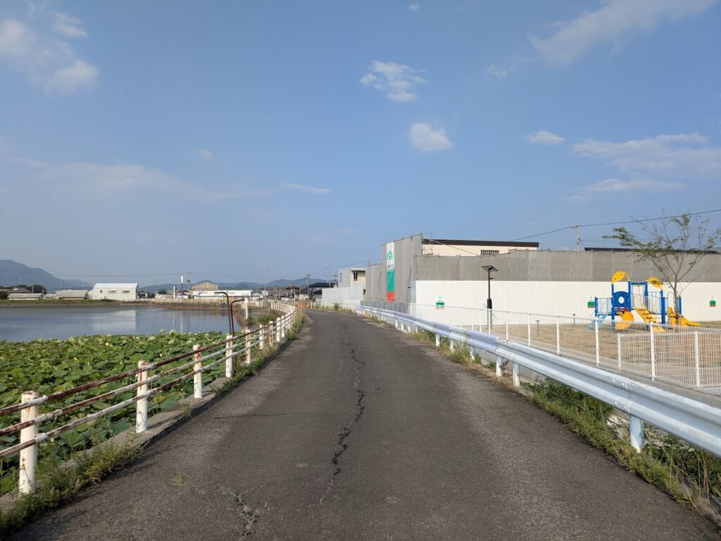 丸亀市川西町 八丈池