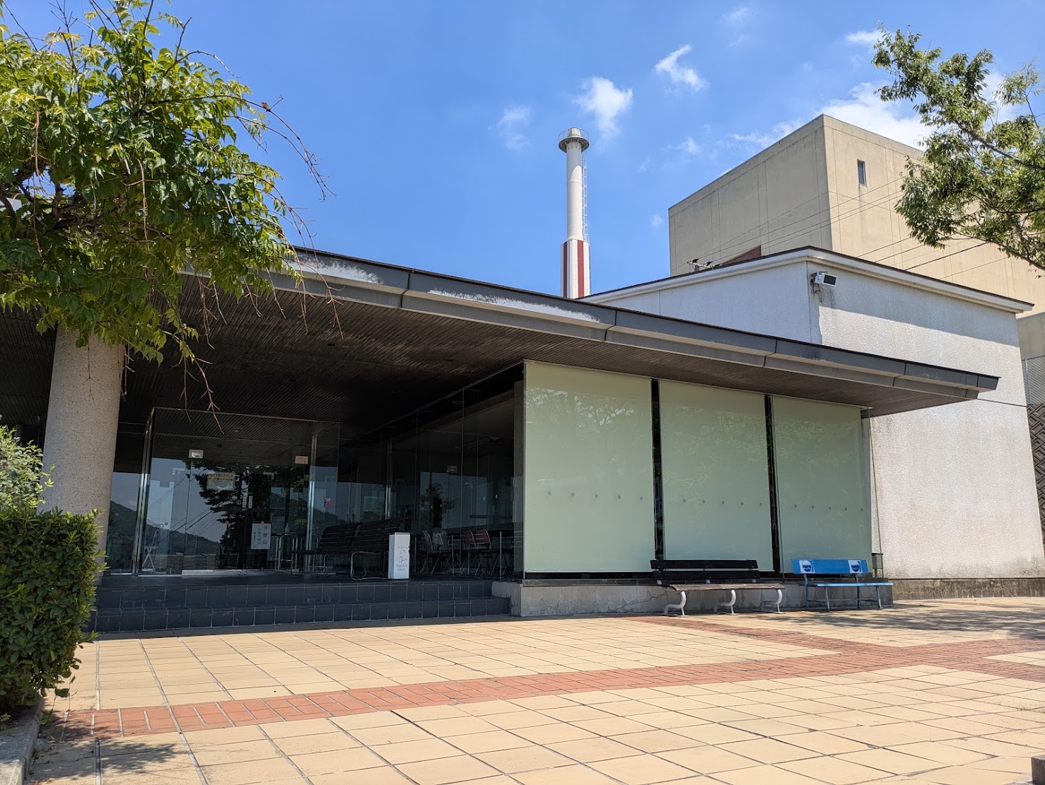 坂出市新浜町 角山運動公園温水プール