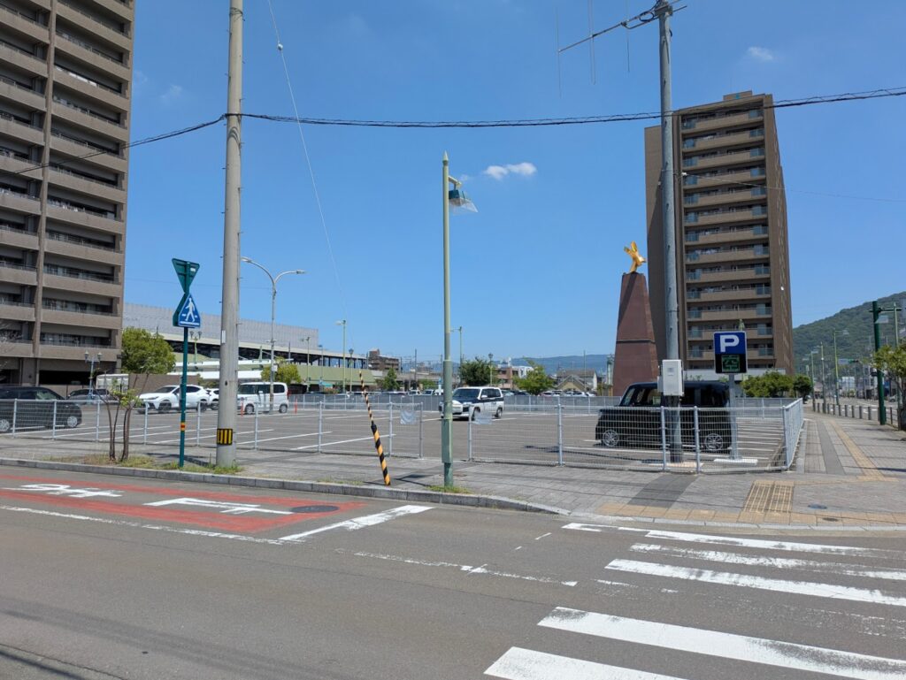 JR坂出駅南口
