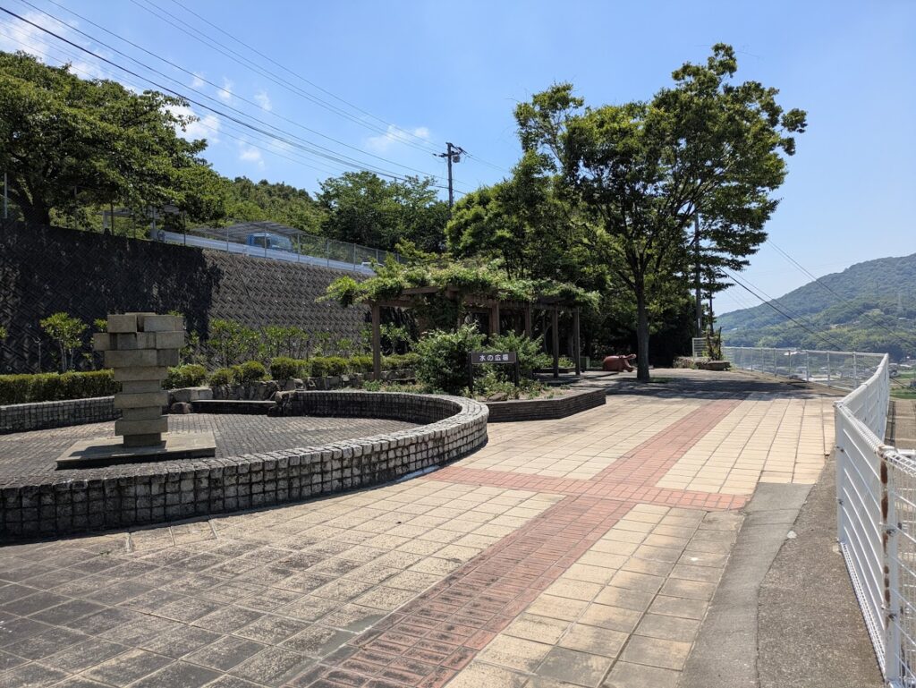 坂出市新浜町 角山運動公園温水プール