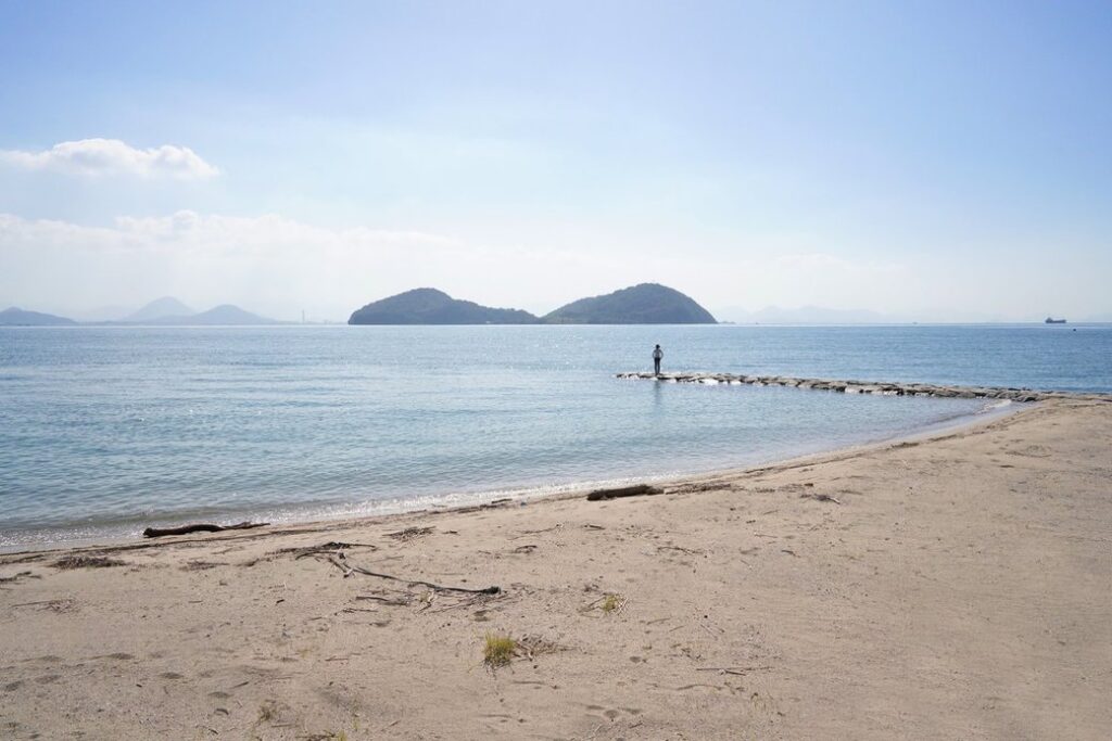 丸亀市 本島泊海水浴場