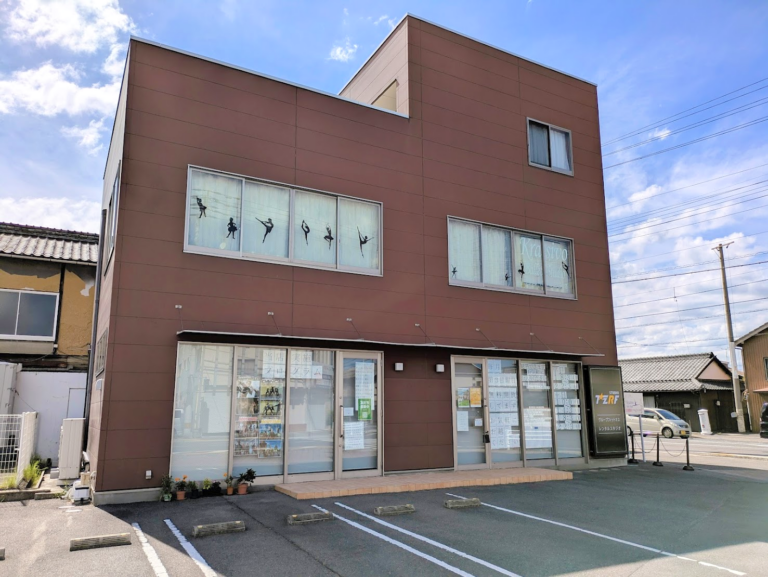 坂出市室町にレッスン特化型ジム「STUDIO T&#8217;zRF(スタジオ ティーズアールエフ)」が2025年6月1日(日)にオープン！8月から初心者も500円から利用できるメニュー登場♪