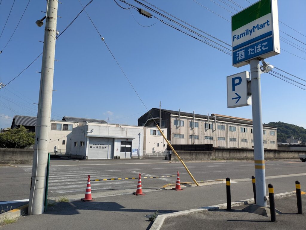 多度津町 さぬき浜街道 押しボタン式信号機