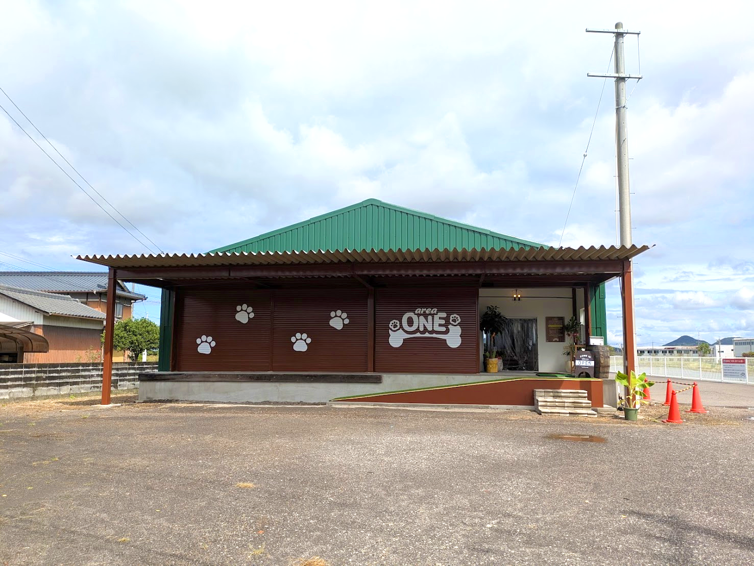 丸亀市綾歌町 areaONE