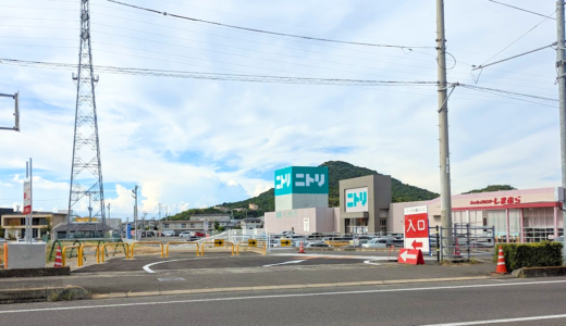 カラオケ跡地がまさかの進入路に！「XYZ 丸亀モール」入口が新しくなってる！
