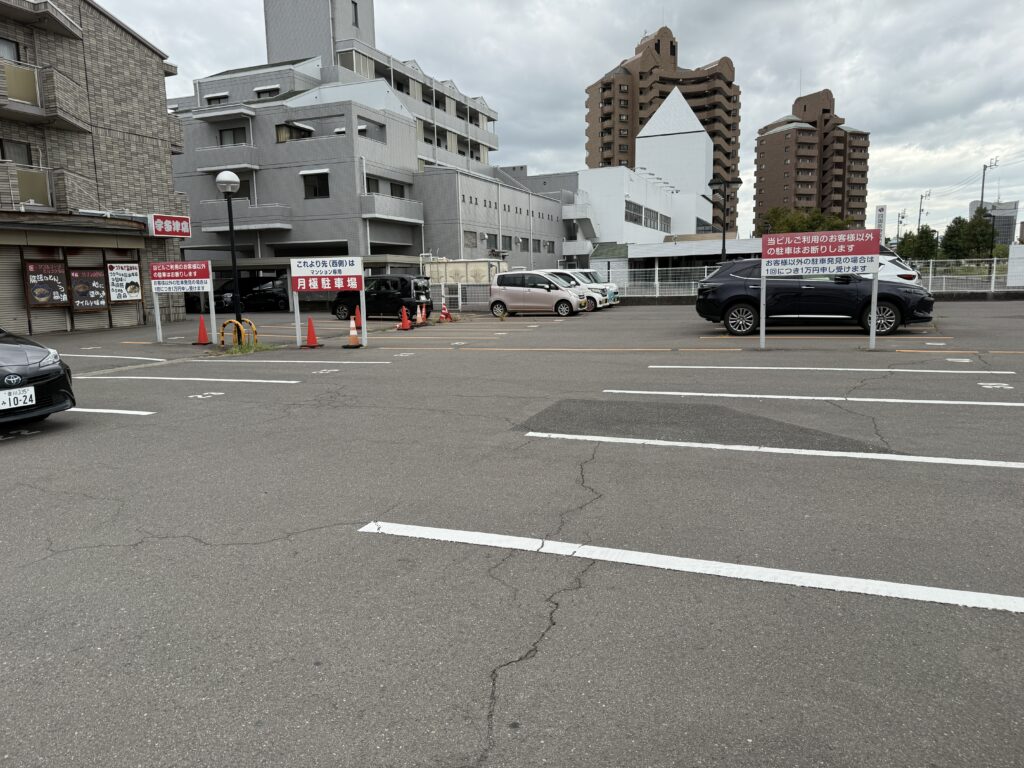宇多津町 居酒屋ダイニングいつもんとこ 駐車場