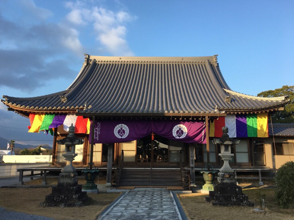綾川町 妙延寺 第4回お寺マルシェ 音楽会＆落語会
