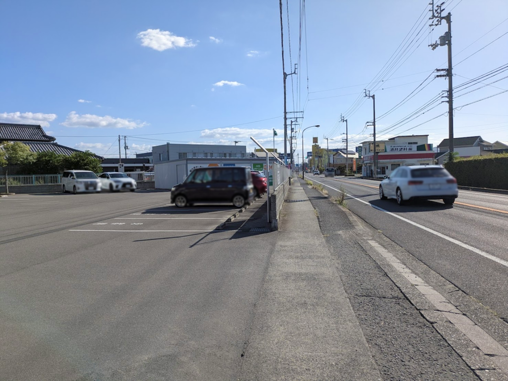 丸亀市田村町 ハッピー不動産 場所・駐車場