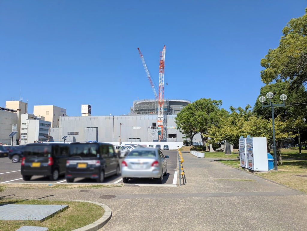 丸亀市民ひろば 臨時駐車場